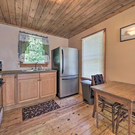 Pet-Friendly Cottage With Fire Pit - 3 Mi To Siu! 卡本代尔 外观 照片